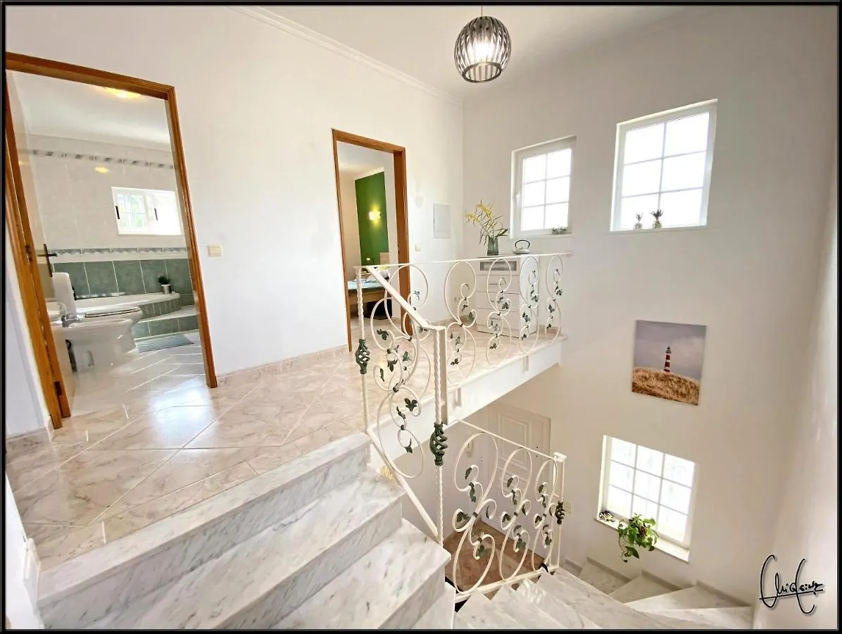 Vila Feliz Βίλα Αλμπουφέιρα